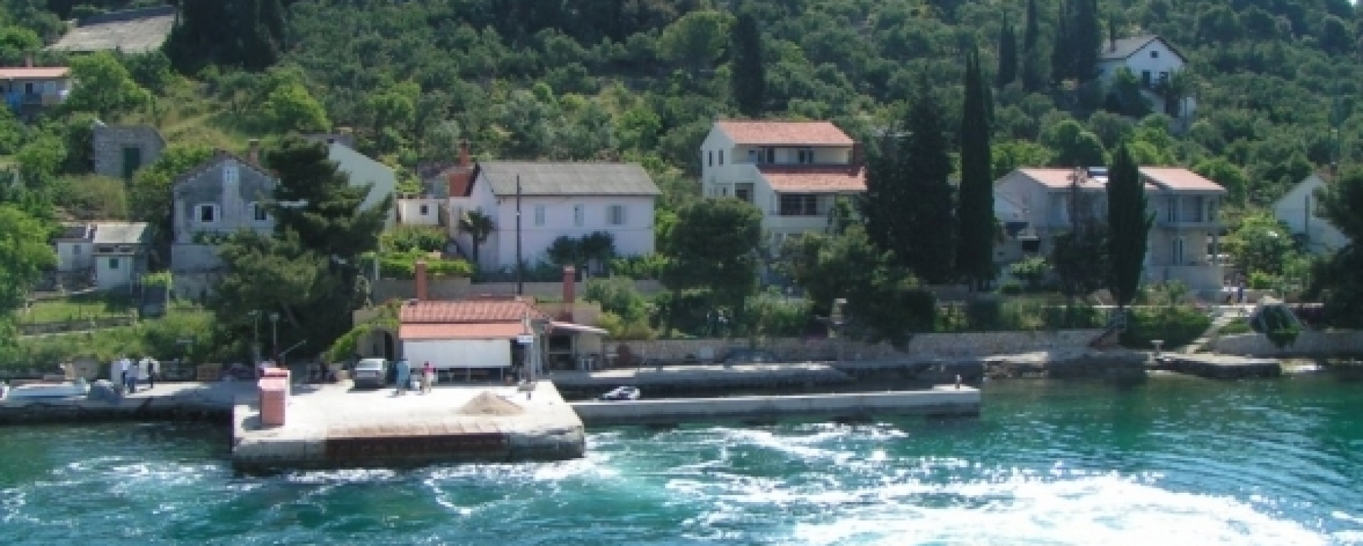  ZAVRŠAVANJE SANACIJE OPERATIVNE OBALE U LUCI OŠLJAK